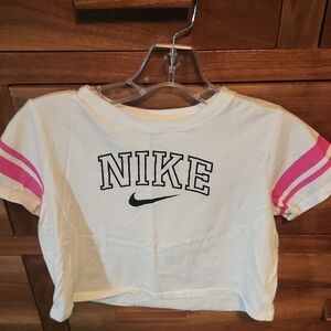 Nike White and Pink Short Sleeve Cropped Tee W Logo Barbiecore